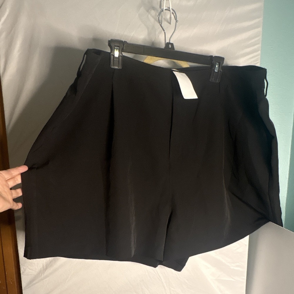 Edited by Remi Bader Black Pleated Tailored Shorts Plus Size 22W 9246